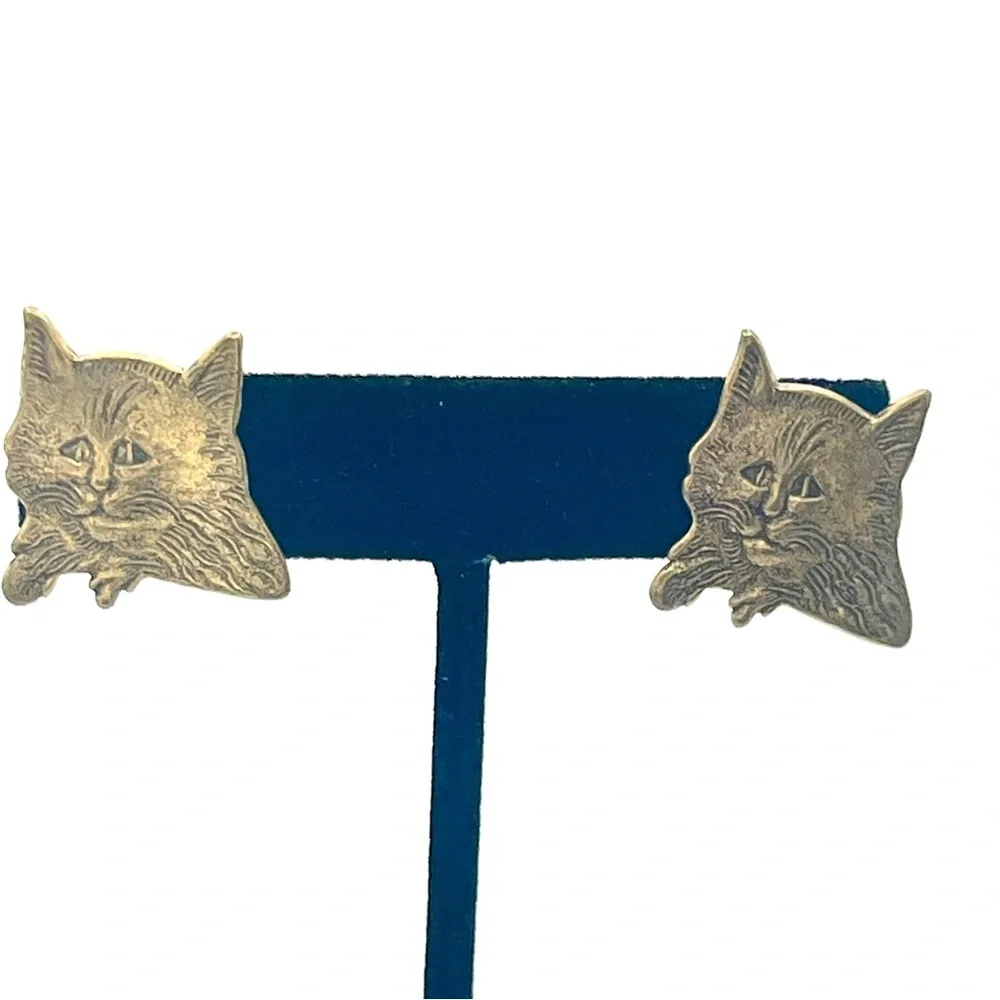Vintage Gold Tone Cat Face Stud Earrings for pierced ears.